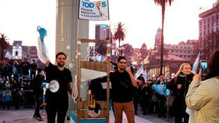 La horca que construyeron en la carpintería de Jonathan Morel y mostraron en un acto de Revolución Federal.