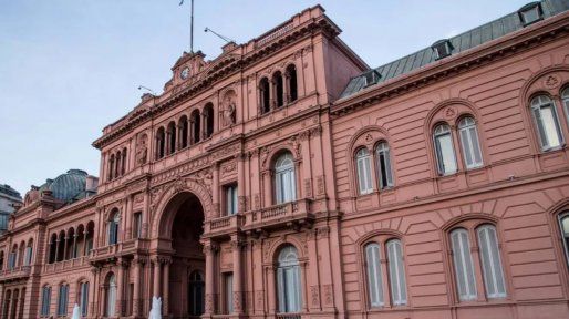 Alerta en municipios y comunas: la coparticipación federal cayó un 42% y 30 localidades ya pidieron auxilio a la provincia