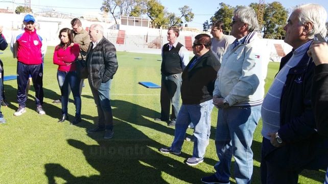 Atlético Paraná puso primera de cara al Federal A