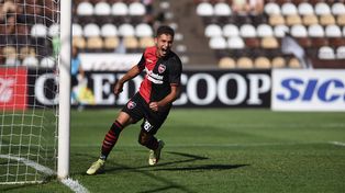 El pase fue de Hoyos para Panchito y Sordo recogió los frutos con el gol ante Platense.