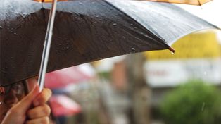 Rige un alerta meteorológico por lluvias y tormentas fuertes para Santa Fe y Entre Ríos