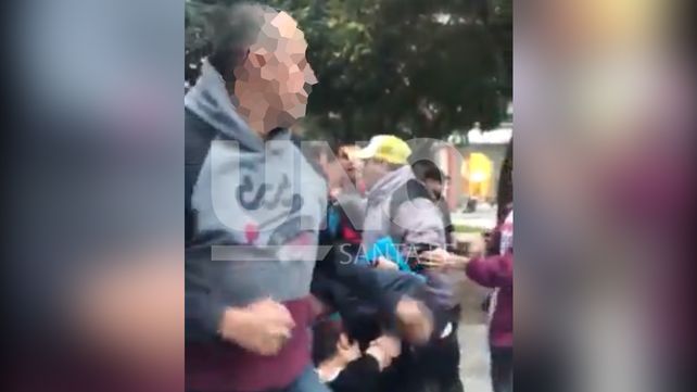 Volvieron a atacar a una de las adolescentes que participó en el pañuelazo en la Catedral