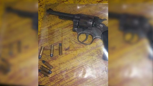 Detuvieron a tres violentos delincuentes armados que robaron a madre e hija