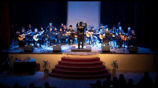 La Orquesta de Guitarras “Entre Ríos y Cuerdas” se presentará en el Teatro 3 de Febrero de Paraná