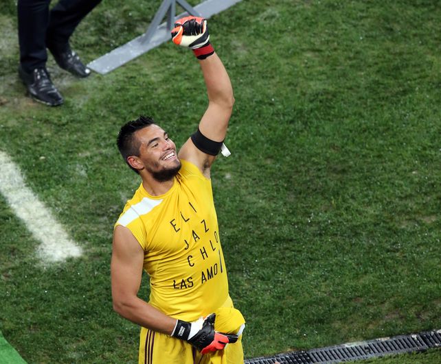 La FIFA advierte a Romero por un mensaje en su remera