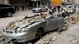 Llegan a nueve los muertos y hay un 80 por ciento de las viviendas afectadas por el sismo en Lorca