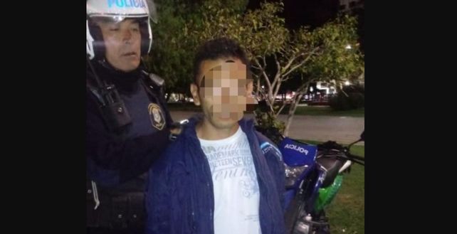 Mató a una mujer a puñaladas frente a su hijo de cuatro años