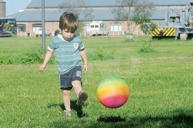 El brillo, el color, el verde, la realidad de Barrio Sargento Cabral