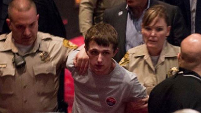 Un joven intentó matar a Donald Trump durante un acto de campaña en Las Vegas