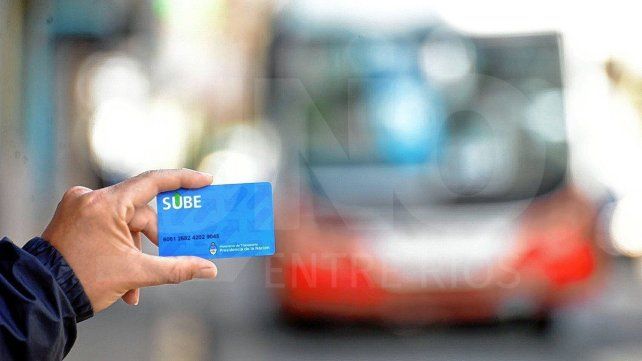 Colectivos metropolitanos de Paraná ya permiten pagar con tarjeta Colectivos metropolitanos de Paraná ya permiten pagar con tarjeta