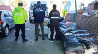 Por el túnel intentaron pasar con zapatillas, indumentaria, sabanas, toallas, cortinas, mochilas, parlantes, termos y una motoguadaña de origen extranjero