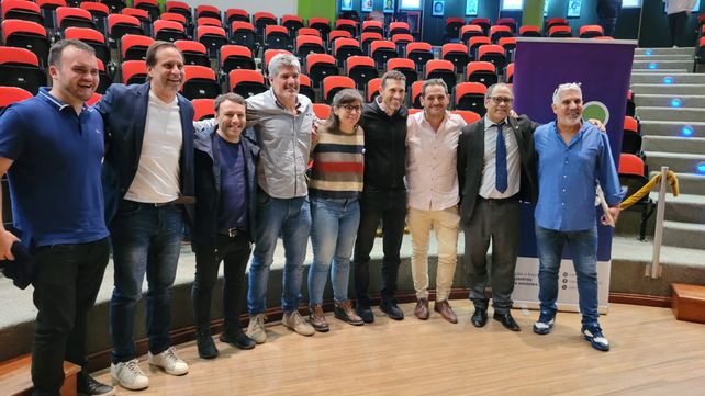 Intendentes y jefes comunales debatieron políticas públicas en Villa Constitución