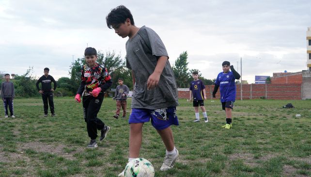 Sparta:&nbsp; El club es un símbolo en la barriada de Parque Casas donde se respira fútbol.