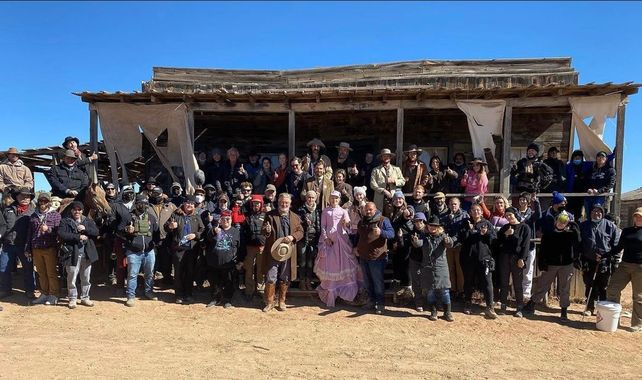 El director de Rust contó que Alec Baldwin estaba practicando sacar el arma
