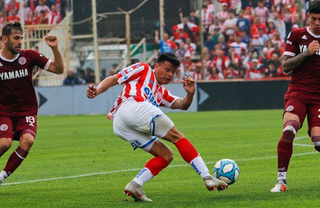 Walter Bou, uno de los que más remata en la Superliga
