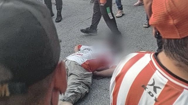 Asesinaron a un hincha de San Martín de Tucumán.