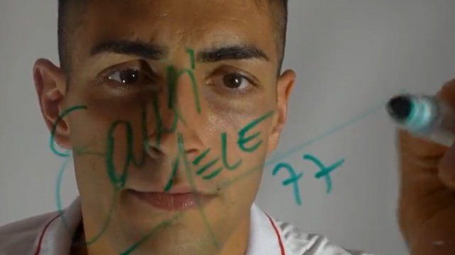 Santiago Mele firmó su nuevo contrato con Unión Santiago Mele firmó su nuevo contrato con Unión