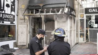 La sede de Rosario Central de Mitre al 800 tras el incendio de anoche.
