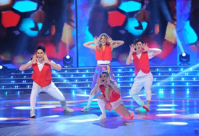 Emocionante homenaje a Cris Morena de María Del Cerro y Lali Espósito en el Bailando
