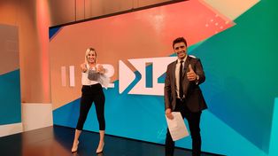 “De 12 a 14”. Analía Bocassi y Juan Pedro Aleart conducen el ciclo de Canal 3 nominado en el rubro Noticiero.