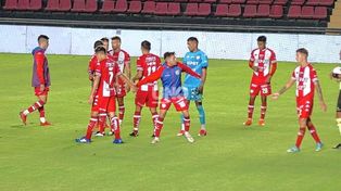 Unión terminó el Clásico con nueve jugadores Sub 23