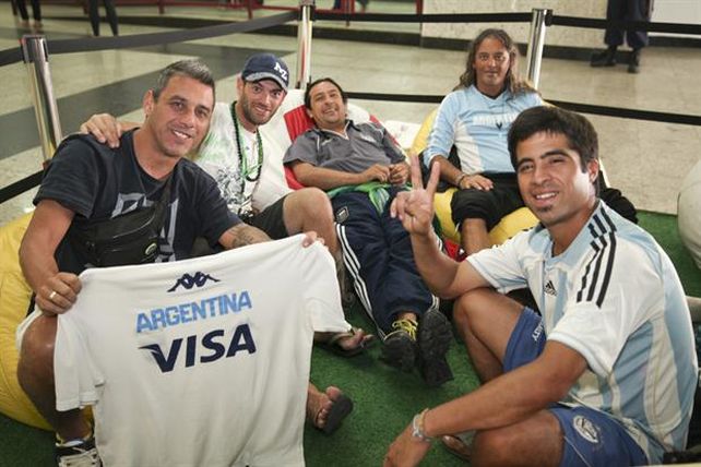 Los latinos que viven en la terminal de ómnibus de Río de Janeiro