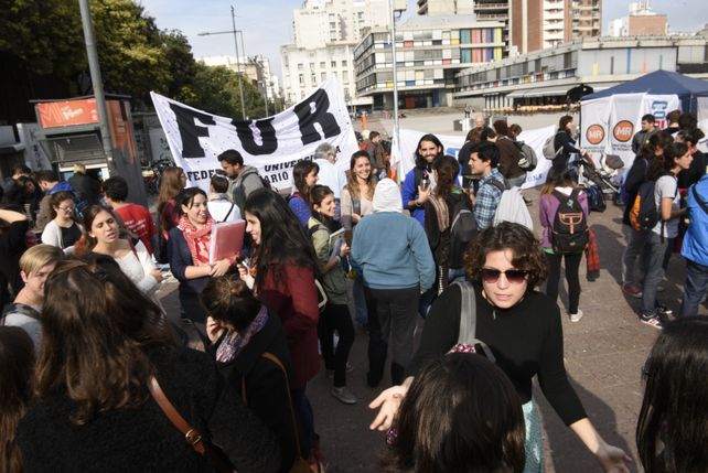 Los docentes universitarios de Coad rechazaron la oferta salarial y sigue el plan de lucha