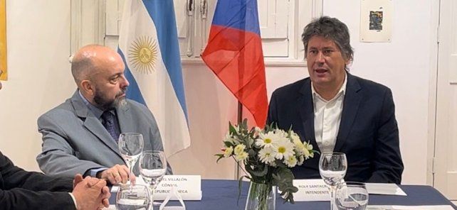 Funes con agenda internacional: Santacroce recibió al cónsul checo