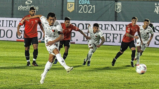 Colón está invicto en los primeros tiempos