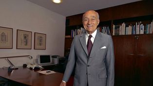 El gobernador Antonio Bonfatti distinguió a Enrique Eskenazi por la labor de la Fundación Nuevo Banco de Santa Fe