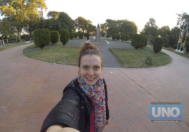 En la Plaza Sáenz Peña de Paraná.  Producción fotográfica: Diego Arias