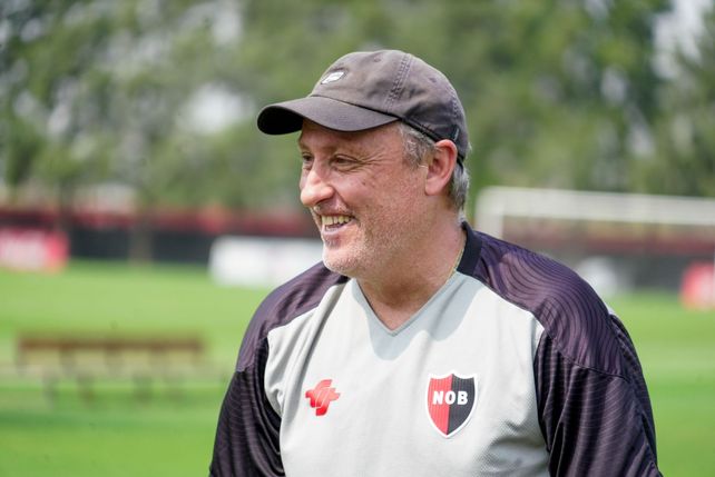 Ricardo Lunari: Para mí es un sueño y voy a hacer todo para ser el técnico oficial de Newells