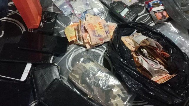Se ejecutaron 12 allanamientos que dejó el saldo de cuatro detenidos por venta de droga Se ejecutaron 12 allanamientos que dejó el saldo de cuatro detenidos por venta de droga