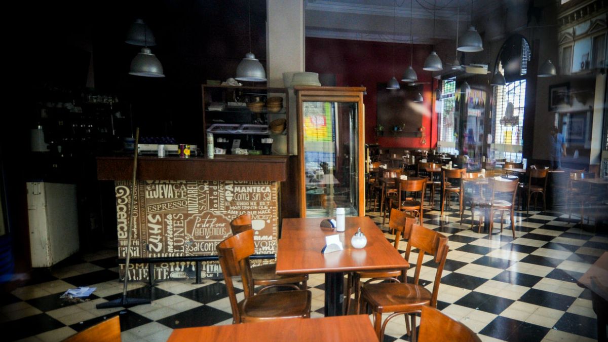 Los Bares Y Restaurantes De Rosario Miran Con Esperanza El De Junio