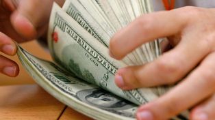 El dólar cerró debajo de los $40 en Santa Fe