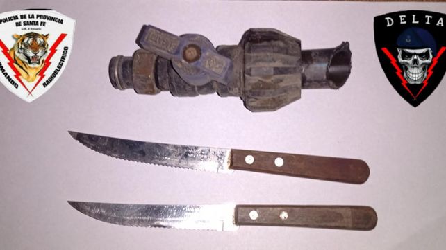 Ocho detenidos en distintos barrios por robar picacaportes, placas de cementerio y cables