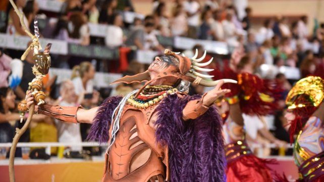Gualeguaychú: más de 18.000 personas en otra noche del Carnaval