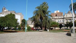 Presentan una propuesta de construcción de cocheras subterráneas en Plaza San Martín