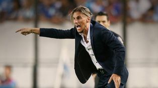 Becaccece seguirá como entrenador de Defensa en 2022