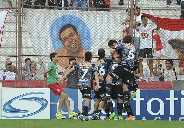 El Globo se quedó en Primera