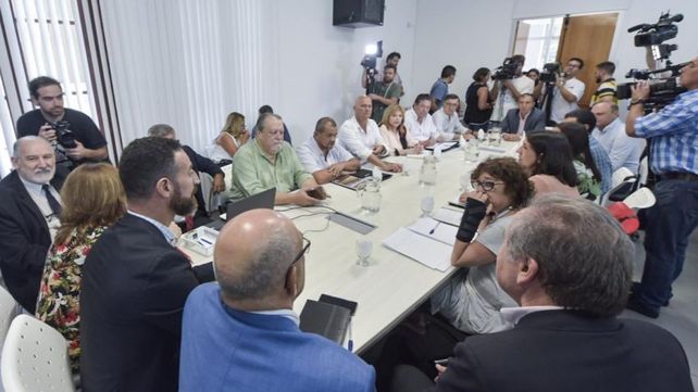 La primera reuni&oacute;n de la paritaria docente se realiz&oacute; en Santa Fe.&nbsp;
