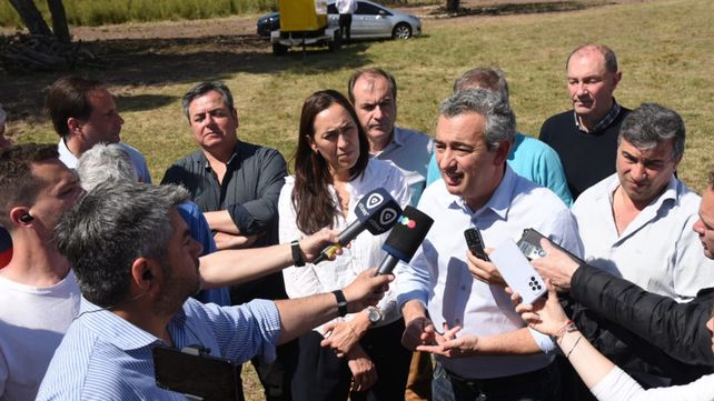 Pablo Javkin dijo que los intendentes y presidentes comunales de la región llevarán el jueves al Obelisco el reclamo por la quema de pastizales en las islas.&nbsp;