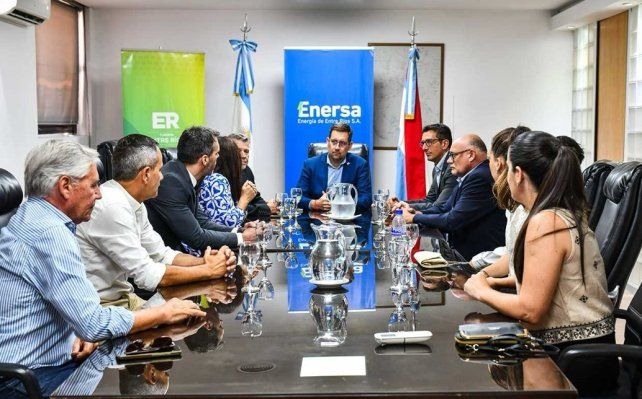 Enersa y la Secretaría de Turismo promueven la movilidad sustentable con la instalación de cargadores eléctricos en hoteles y termas