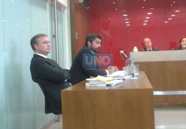 Los fiscales Juan Malvasio y Santiago Brugo sostuvieron que lograron probar su hipótesis de que los cuatro imputados fueron los responsables (Foto UNO/Diego Arias)