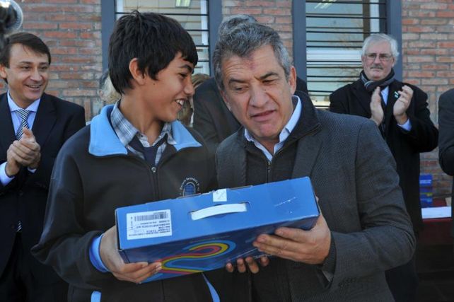 Urribarri recordó a Néstor Kirchner a 12 años de su primera visita a ...