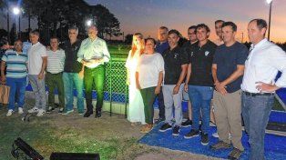Universitario de Santa Fe dejó inaugurada oficialmente su cancha de césped sintético.