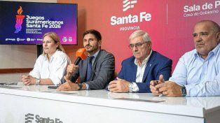 Scaglia, Pullaro, Moccia y Galdeano brindaron detalles de la exitosa reunión en Santa Fe.