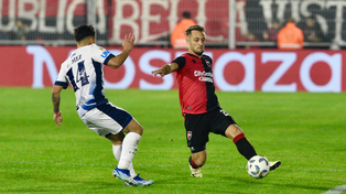 Ángelo Martino, habitual titular de Newells, está en la mira de Racing.