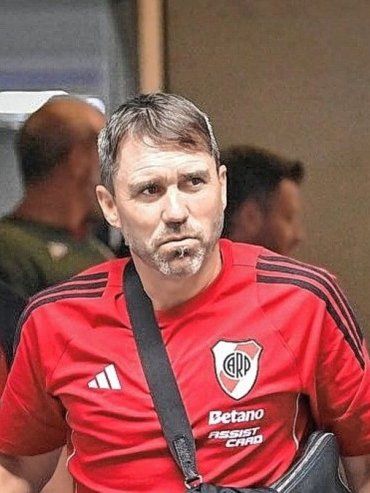 Bombazo en River: Coudet borró a 11 jugadores y redefine el futuro del plantel