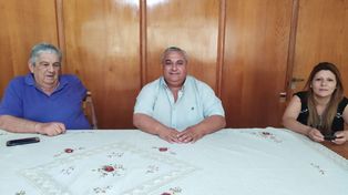 Osvaldo Lombardi, presidente de la comuna de Arocena y&nbsp; secretario de la departamental San Jerónimo del Partido Justicialista junto a los dirigentes Lorena Crotti y Jorge Carcavilla quienes estarán frente a las comunas de San Fabian y Bernardo de Irigoyen respectivamente.